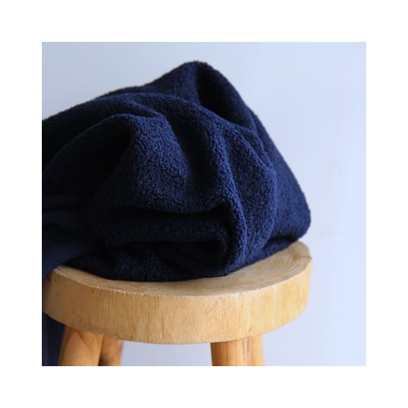 tissu sherpa marine envers polaire - un chat sur un fil