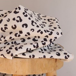 tissu velours milleraies - un chat sur un fil