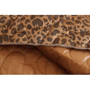 tissu réversible et matelassé - léopard imprimé
