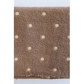 tissu fourrure beige taupe brodé fleurs jaunes