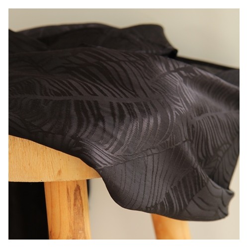 tissu fin et fluide - noir