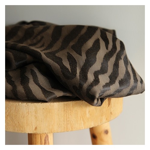 tissu jacquard de viscose noir et marron - un chat sur un fil