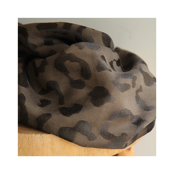 tissu jacquard de viscose noir et marron - un chat sur un fil