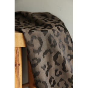 tissu viscose jacquard imprimé léopard - un chat sur un fil