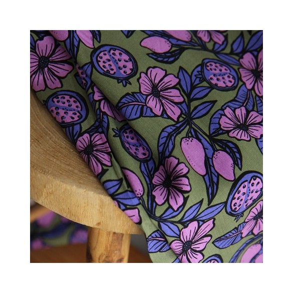 viscose imprimée vert et violet - un chat sur un fil