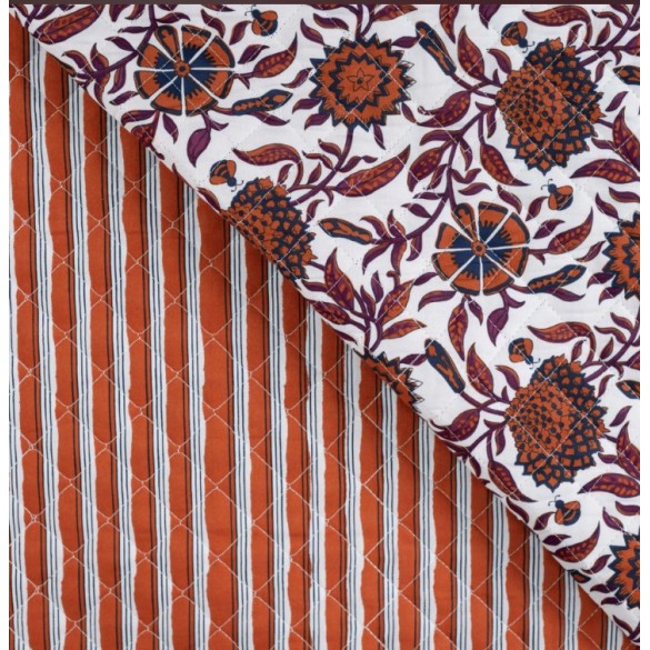 tissu matelassé fleurs - un chat sur un fil