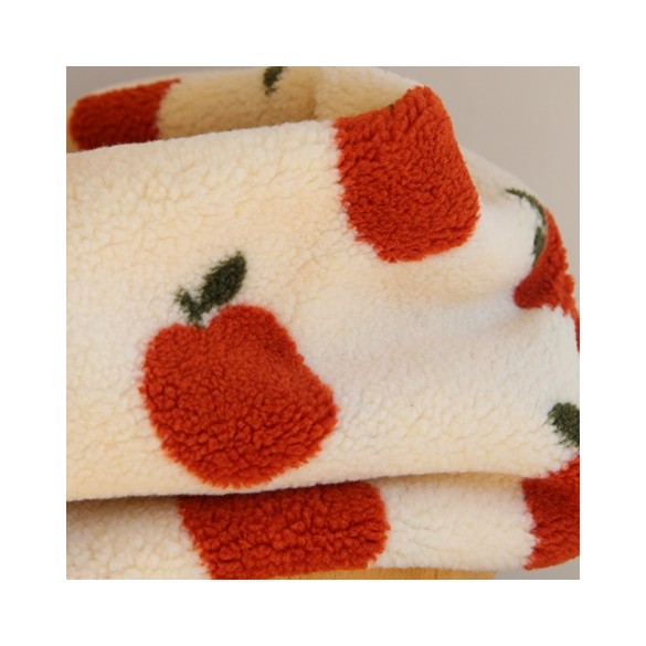 tissu sherpa pommes  - un chat sur un fil