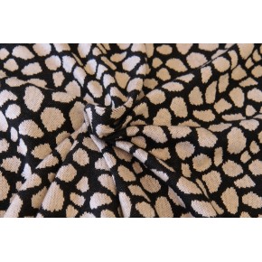 tissu maille léopard beige et noir - un chat sur un fil