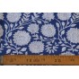 tissu indien bleu motif fleurs blanches - un chat sur un fil