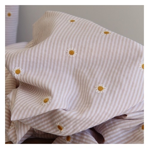 coton brodé - tissu seersucker rayé beige et blanc
