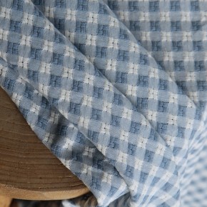 tissu en coton vichy brodé - bleu