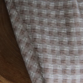 tissu original brodé vichy - un chat sur un fil