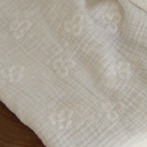 jolie double gaze en coton avec broderies