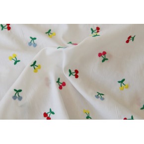 jolie popeline de coton brodé - cerises