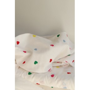 jolie popeline de coton brodé coeurs