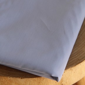 coton uni bleu ciel - un chat sur un fil