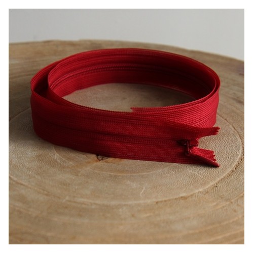 Fermeture Eclair invisible bordeaux - un chat sur un fil