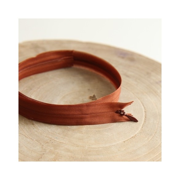 fermeture invisible marron 60 cm - un chat sur un fil