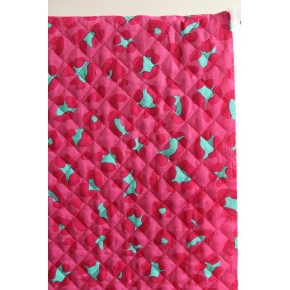 tissu matelassé réversible - un chat sur un fil