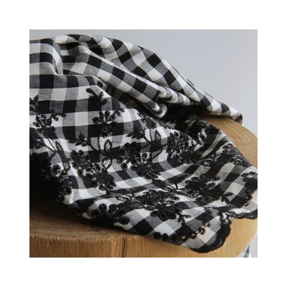 coton vichy noir et écru brodé - un chat sur un fil