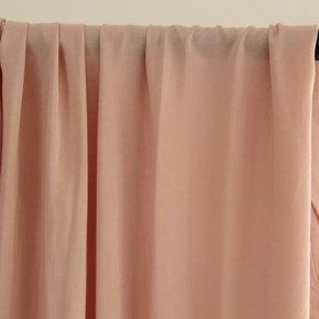 viscose rose - un chat sur un fil