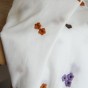 joli voile de coton brodé - un chat sur un fil