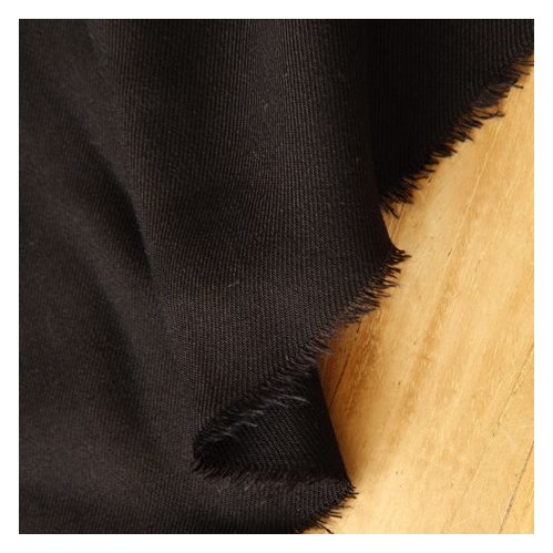 tissu upcyclé - un chat sur un fil