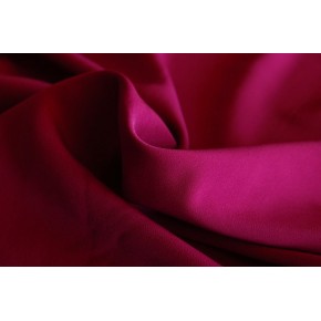 Crêpe luxury rose foncé - un chat sur un fil
