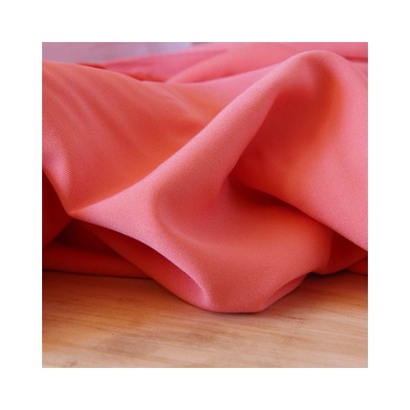 Twill de viscose corail - un chat sur un fil