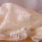 coupon de tissu écru joline - un chat sur un fil