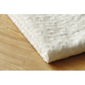 broderie anglaise écru