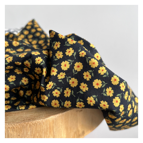 popeline coton fleurs jaune fond marine
