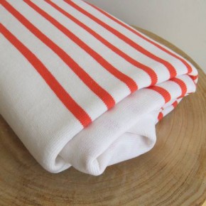tissu marinière vendu par panneau - un chat sur un fil