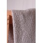 bouclette - un chat sur un fil