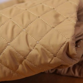 tissu matelassé BEIGE et noir