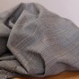 joli tissu à carreaux - un chat sur un fil