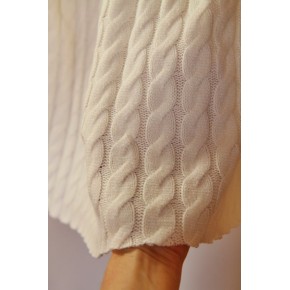 tissu maille douce avec torsades blanc cassé - un chat sur un fil
