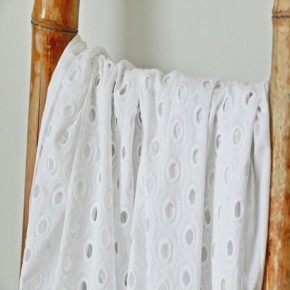 broderie anglaise