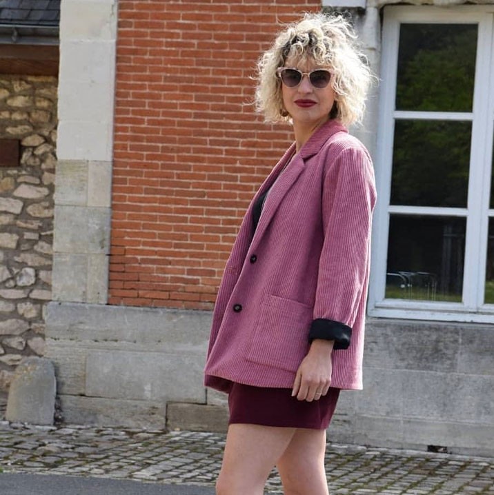 La veste Barbara en velours grosses côtes vieux rose 