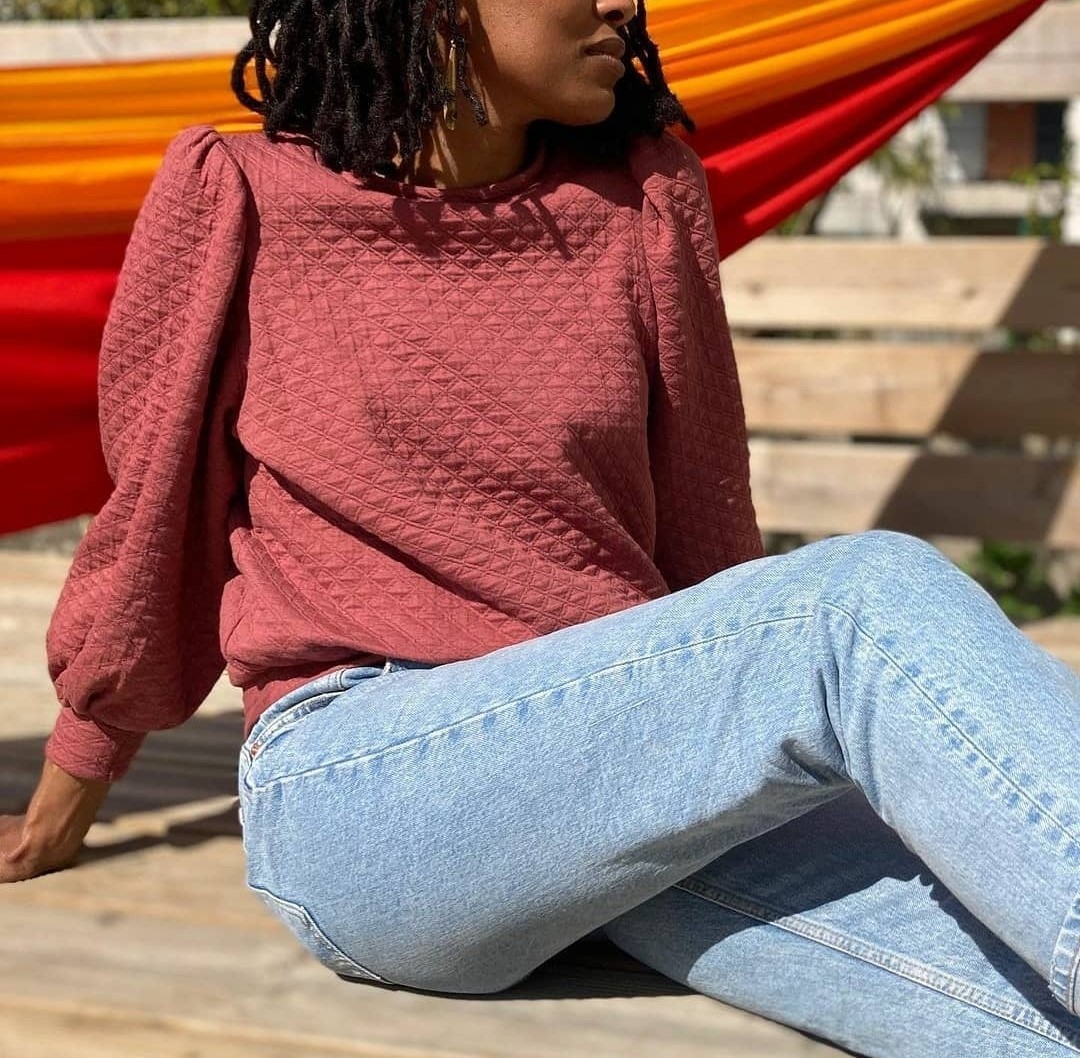 Le joli sweat rose à joues